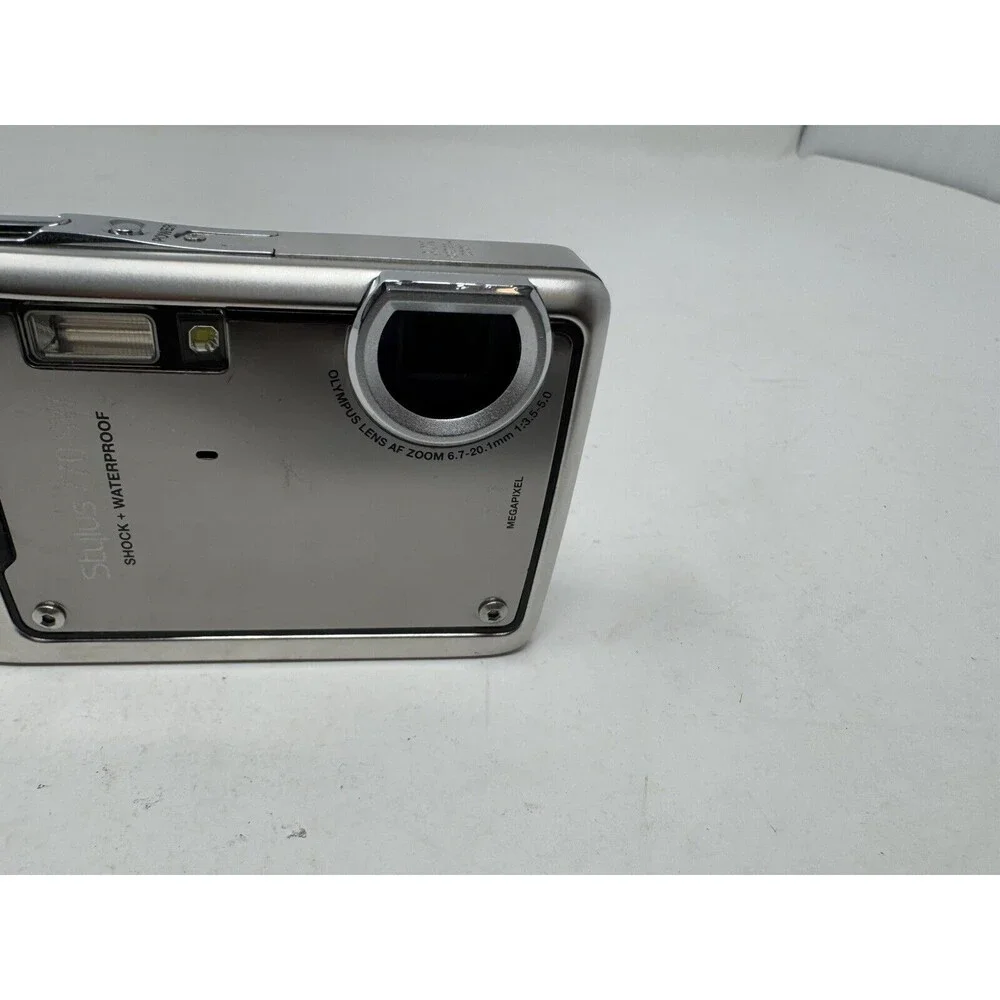 Olympus Stylus 770SW digital camera Silver, 10.1MP, Waterproof, tested